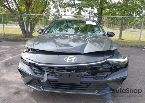 2025 Hyundai Elantra Sel Sport z USA, uszkodzony, nr VIN KMHLM4DG7SU917086